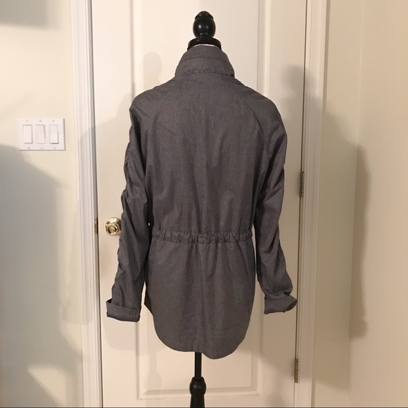 Fabletics Workout & Training Pullover Jacket - Picture 2 of 2